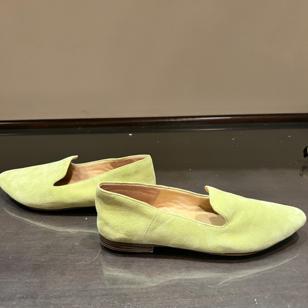 Celery green suede flats by Naturalizer - Picture 9 of 9